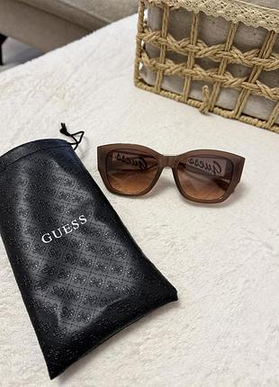 Оригінальні окуляри guess