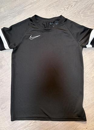 Футболка спортивна dri-fit nike