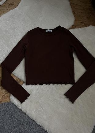 Коричневий лонгслів bershka 2