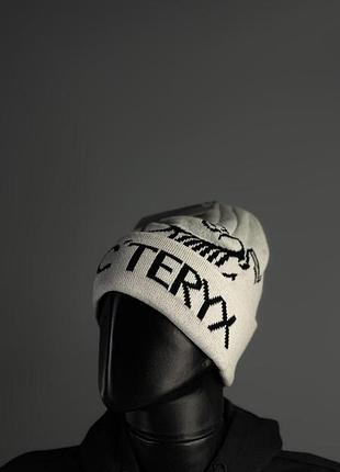 Шапка arcteryx бежевий 2