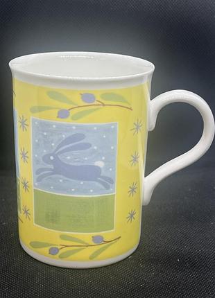 Порцелянова чашка «a winter's tale» «fine bone china» (кістяна порцеляна), яка виготовлена та розписана вручну