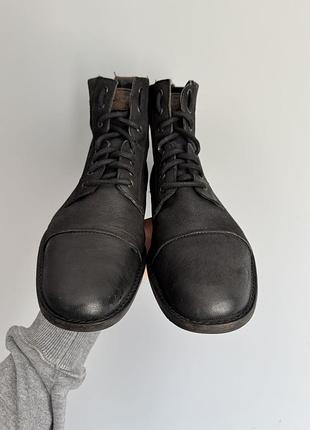 Шкіряні черевики levis 4