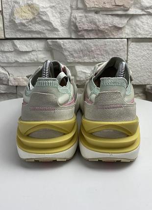 Оригінальні кросівки nike wmns waffle one 4