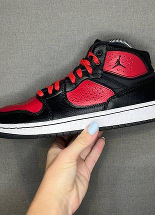 Кроссовки jordan 39 р