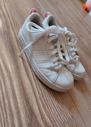 Кеди adidas для дівчинки в дуже гарному стані!!!