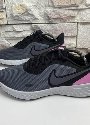 Оригінальні кросівки nike revolution 5