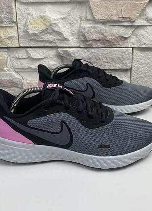 Оригінальні кросівки nike revolution 5 2