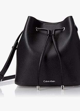 Calvin klein чорна сумка bucket bag 3