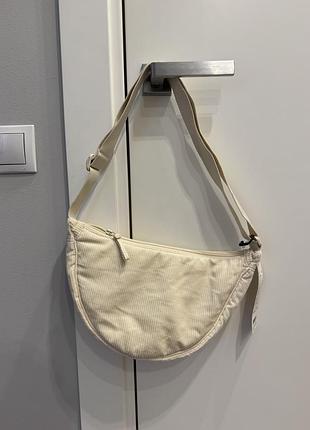 Бананка uniqlo вельветова нова