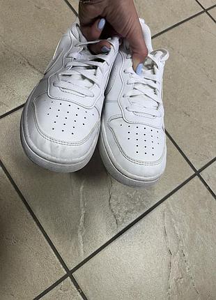 Кроссовки nike 39 г 5