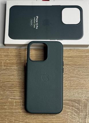 Шкіряний чохол на iphone 13 pro з логотипом apple та magsafe, протиударний з мікрофіброю, темний зелений (pine needle grine)