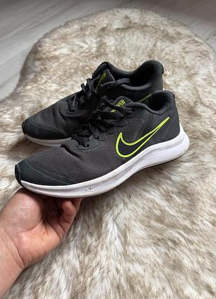 Спортивні підліткові кросівки nike 37-38розмір