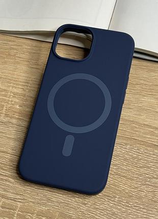 Чохол для iphone 14 з magsafe, темний синій матовий силікон з м’якою підкладкою silicone case