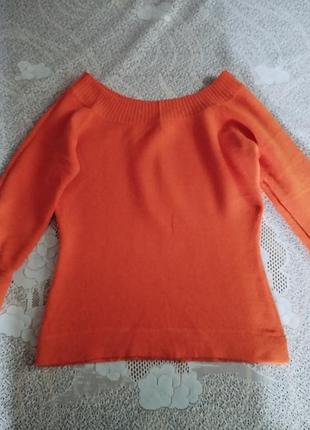 Кофта приятная на ощупь, яркого цвета 2