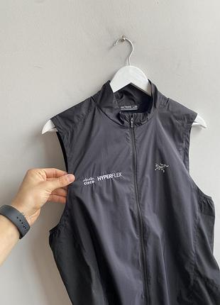 Чоловіча жилетка arcteryx 4