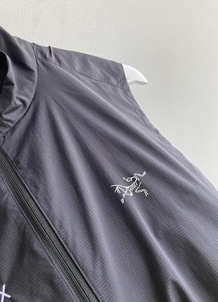 Чоловіча жилетка arcteryx 5