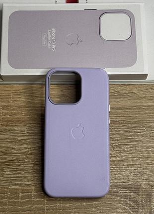 Уценка (см. описание) кожаный чехол на iphone 13 pro с логотипом apple и magsafe, противоударный с микрофиброй, светлый фиолетовый