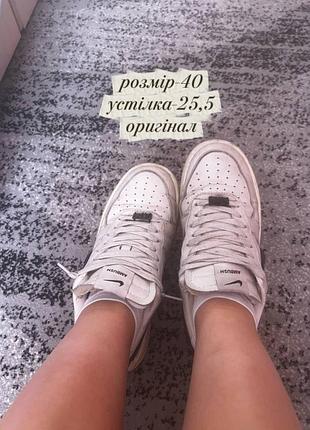 Продам оригинальные кроссовки 3