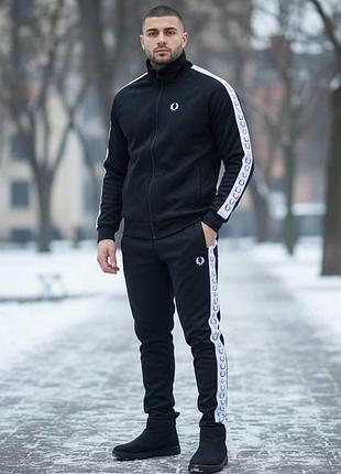 Мужской зимний костюм fred perry кофта штаны носки черный с лампасами комплект фред перри на флисе l (b)