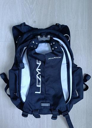 Черный спортивный велосипедный рюкзак lezyne all pack