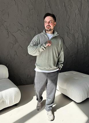 Чоловічий светр вільного крою з ангори на блискавці в м'ятного кольору