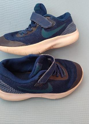 Мягкие удобные кроссовки nike, размер 1 y