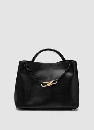 Женская большая сумка bottega veneta andiamo кожаная чёрная 31 х 23 х 10.5 см