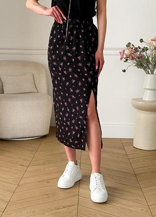 Длинная женская юбка в цветочек черная merlini лакко 400001501 4xl/5xl