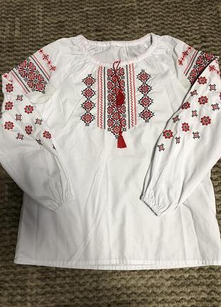 Вишиванка на дівчинку