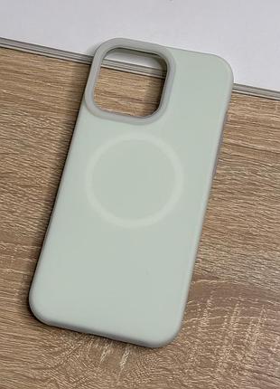 Чохол для iphone 15 pro з magsafe, силікон із м'якою підкладкою silicone case matte neon 4. зелений (soft green)