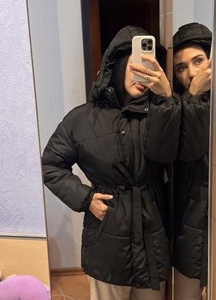 Чорний пуховик куртка зимова