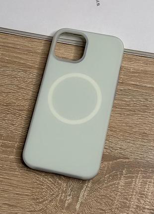 Чохол для iphone 15 з magsafe, силікон з мікрофіброю silicone case matte neon 4. зелений (soft green)