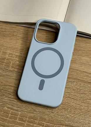 Силіконовий чохол на iphone 14 pro з magsafe, блакитний матовий з м’якою підкладкою silicone case