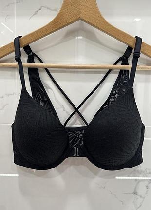 Вишуканий бюстгальтер victoria's secret pink