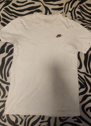 Футболка nike tee