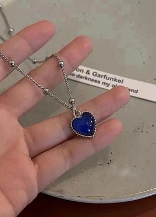 Колье с сердцем, меняющим цвет