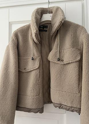 Шубка із штучного хутра zara