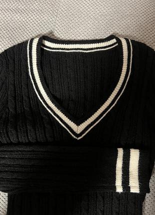 Светр shein чорний l 4