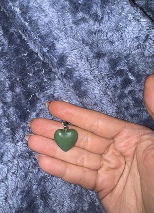 Сердечки з натурального каміння різнокольорові