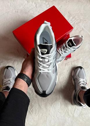 9060 white gray black 9