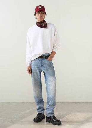 Джинсы bershka прямого кроя 0093/211/428