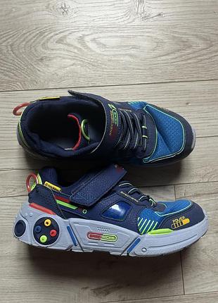 Кросівки skechers р.36