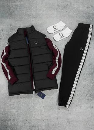 Мужской костюм fred perry + жилетка + носки бордовый с лампасами комплект фред перри весенний осенний xl (bon)