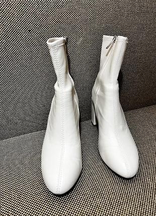 Черевики bershka 4