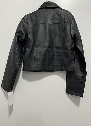 Нова куртка na-kd 32 3