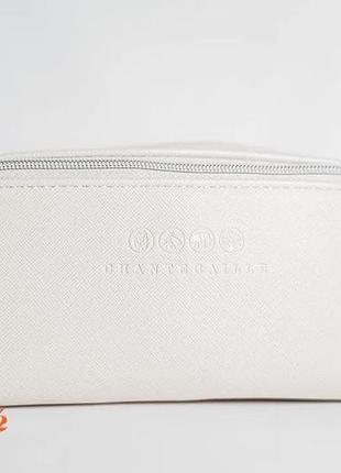 Косметичка chantecaille 2