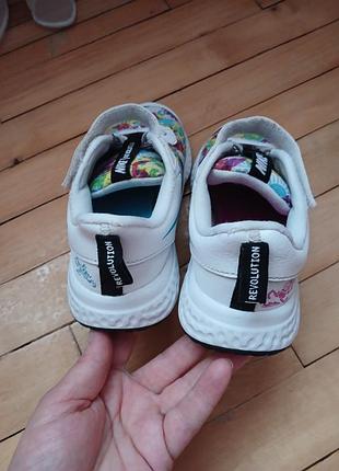 Nike revolution 7