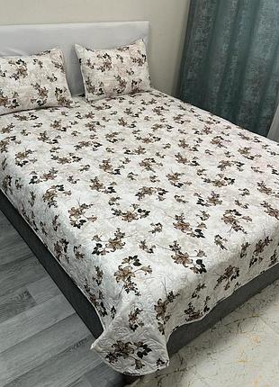 Покрывало хлопковое стеганое евро 200x230 см с 2 наволочками 50x70 см на кровать.