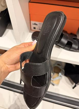 Шльопанці hermes 4