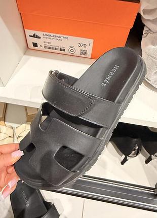 Шльопанці hermes 4